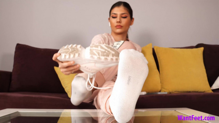 Cover Stinky Sneakers - WantFeet, ManyVids