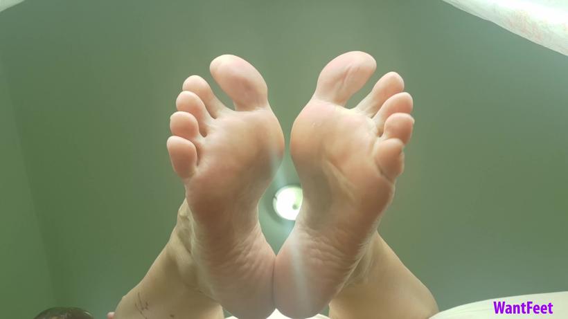 Cover Under Darla'S Perfect Feet 4K - WantFeet, ManyVids
