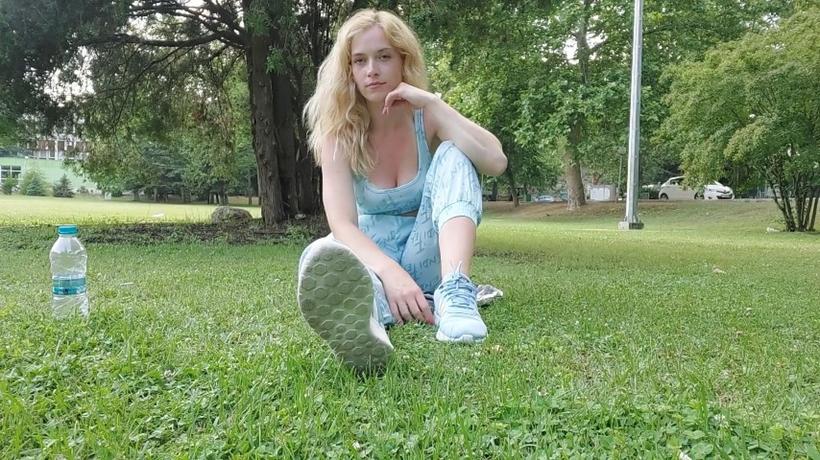 Cover OurPrincessAurora - Lacing Up: Sexy Feet - ManyVids