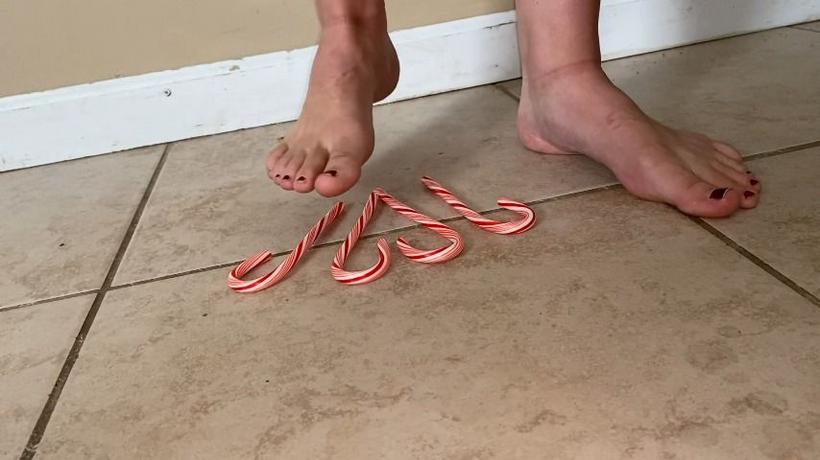 Cover Ivys Feet - Candy Cane Crush | Barefoot Food Crush - ManyVids
