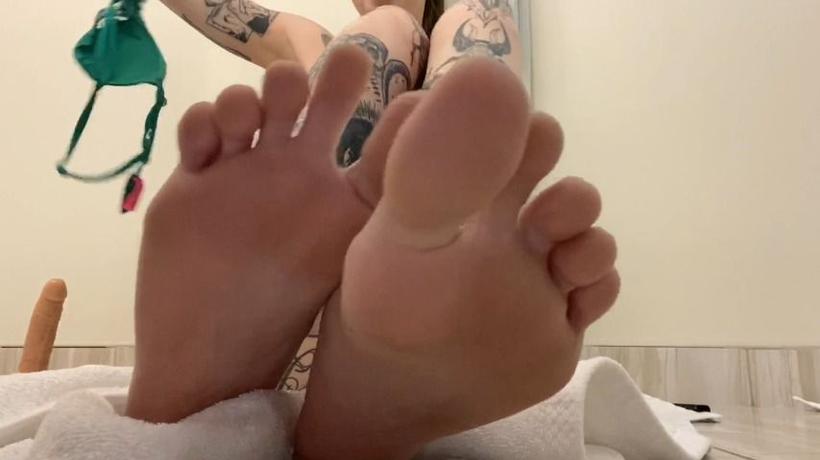 Cover Blazed Brat - Feet Tease &Amp; Denial, Cum Countdown - ManyVids