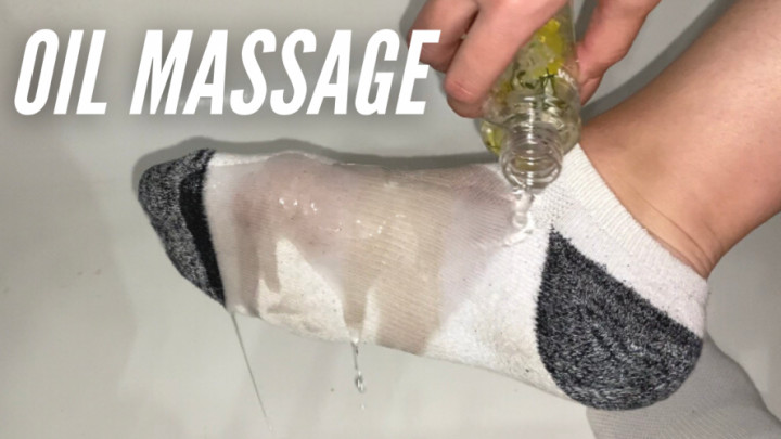Cover Ivys Feet - Foot Oil Massage In Ankle Socks - ManyVids