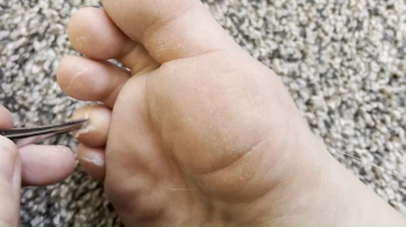 Cover Ivys Feet - Quick Cleanup On My Feet! Before/After - ManyVids