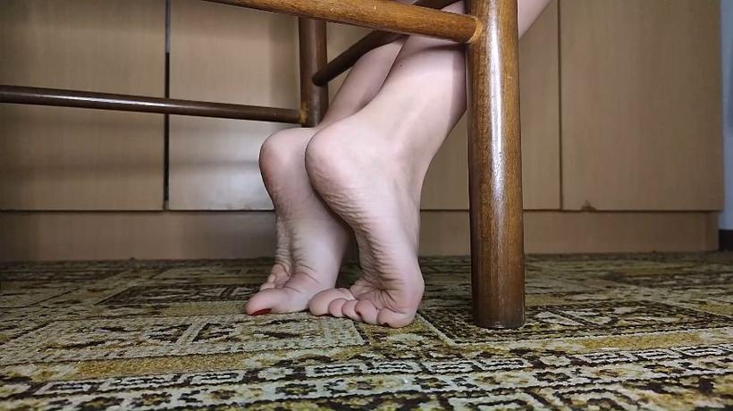 Cover Lily_Slutty - Feet Compilation | Curling, Toe Wiggling - ManyVids