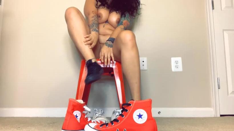 Cover Drea_xoxo - Sneaker Worship With Cum Countdown - ManyVids