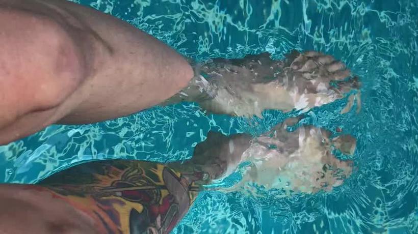 Cover Gypsy Maya - Feet In The Swiming Pool - ManyVids
