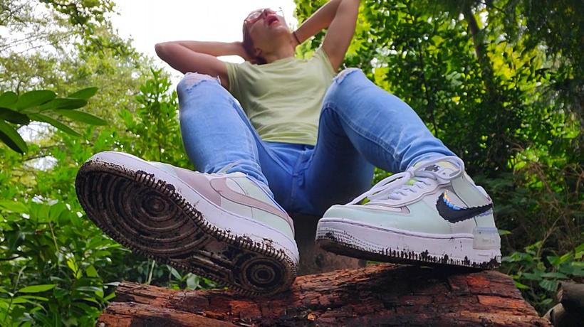 Cover Goddess Vanessa - Muddy Outdoor Nike Af1 Worship - ManyVids