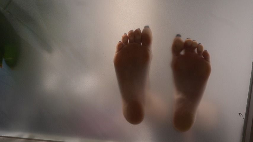 Cover Imilia Audley - Through The Window - ManyVids