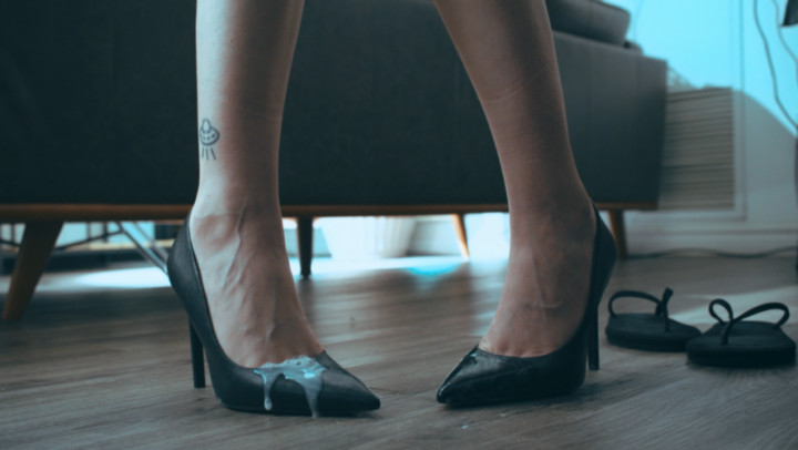 Cover Imilia Audley - Officer Coworker Cummy Shoe - ManyVids