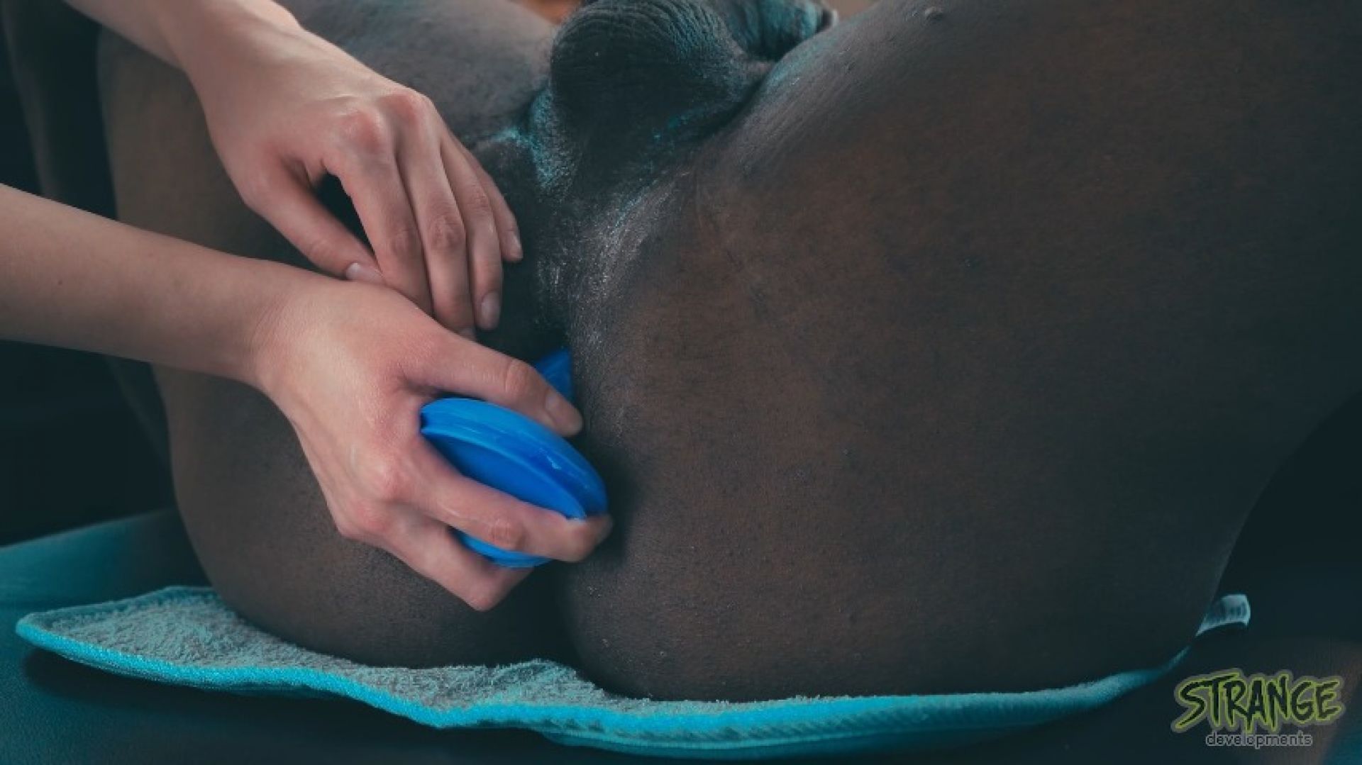 Cover Imilia Audley - Pegging A First-Timer - ManyVids