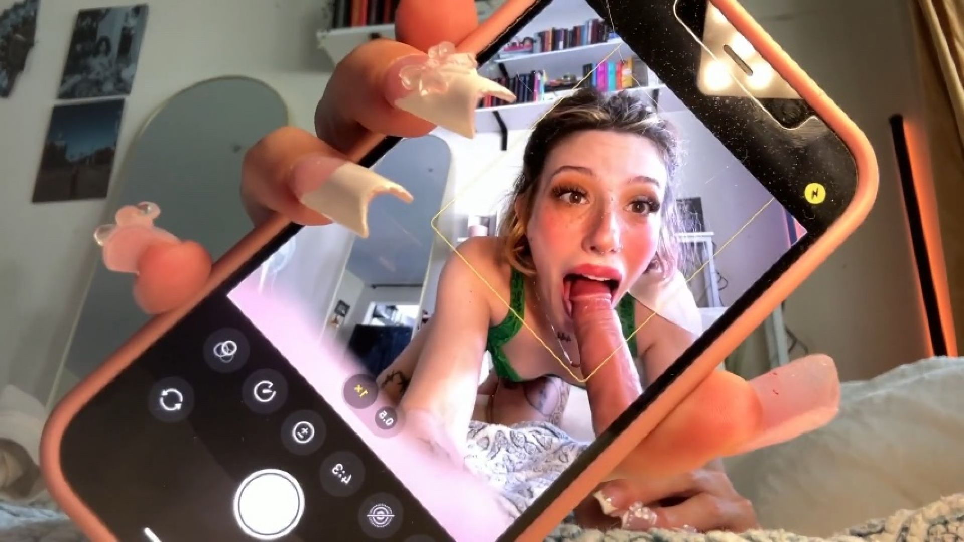 Cover Elle Marz - Blackmailed daddy for his cock - ManyVids