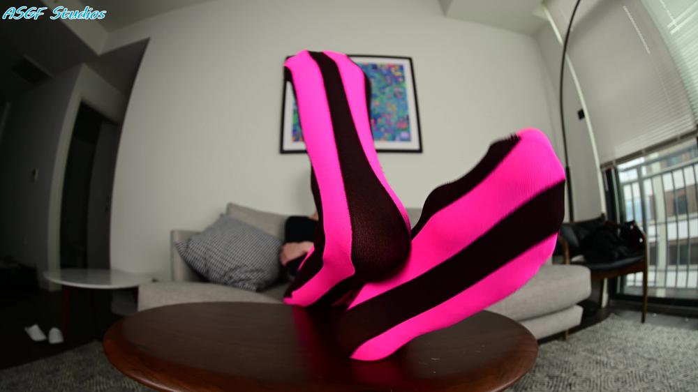 Cover German Milf Is A Foot Virgin, Enjoy Her Big 10 Soles! Pt 3 - Mp4 - Amateur soles giantess and footjobs