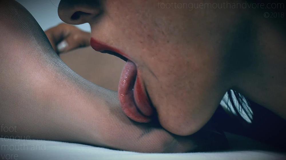 Cover Sisters Tired Nylon Feet Lick (Josie Licks Julie) - Foot Tongue Mouth and Vore