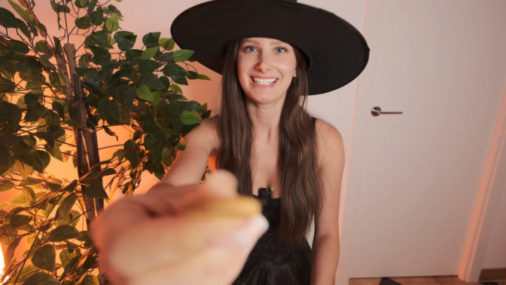 Cover ShunaLuna - Witch Feeds You To Eat You 4k - ManyVids