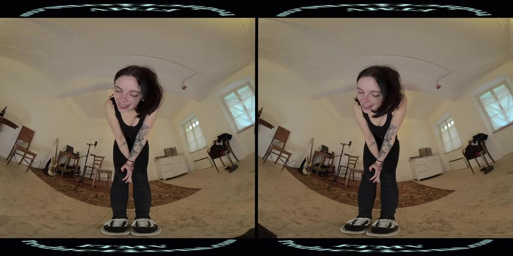 Cover Vr 180 3D - The Humiliating Break-Up - Foot Tongue Mouth and Vore