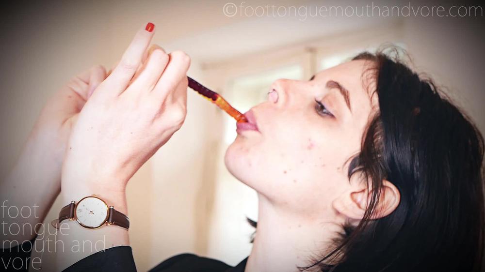 Cover The Elementary German Teacher (Pov Transformation Vore Auf Deutsch) - Foot Tongue Mouth and Vore