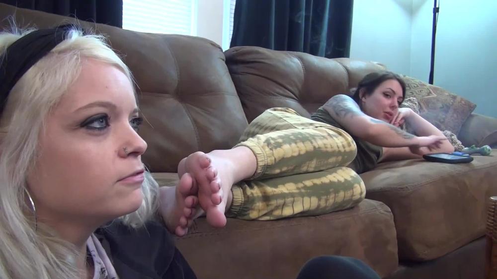 Cover Sneaky Makayla Gets Stinky Sniffs! - Sweet Southern Feet SSF