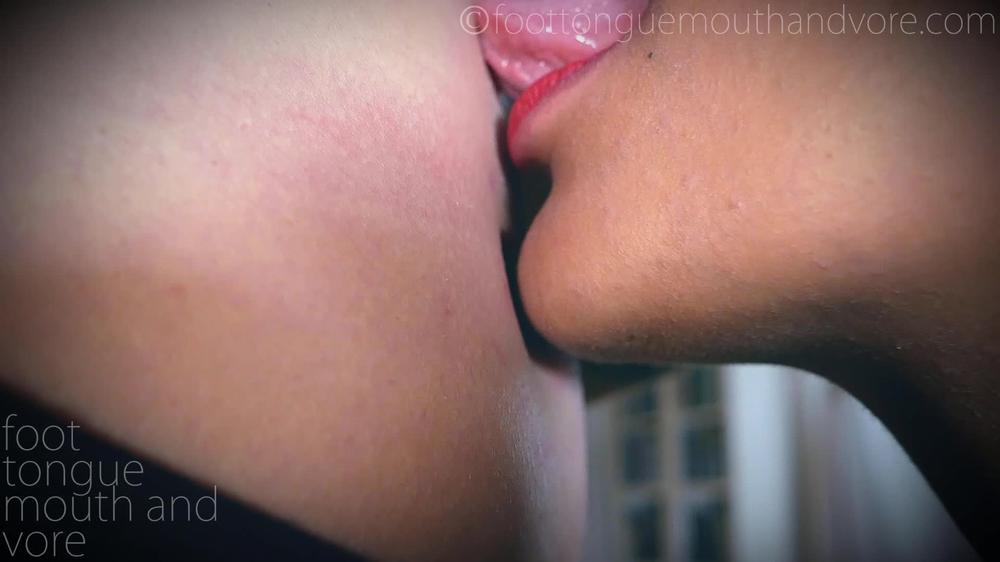 Cover Flatmates Belly Lick (Ff Belly Worship) - Foot Tongue Mouth and Vore