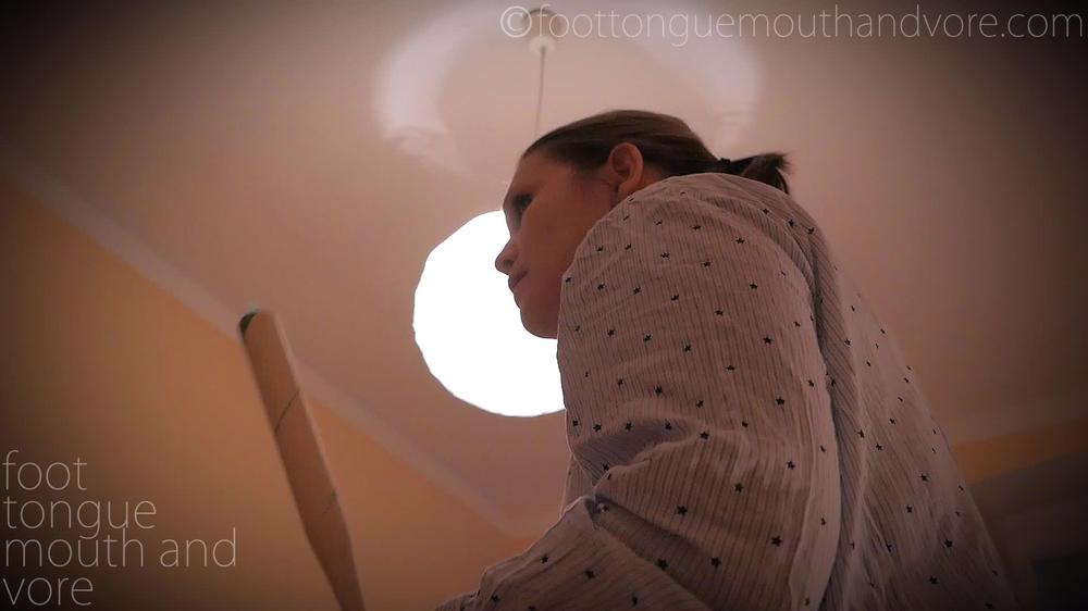 Cover A Delicious Innocent Girl In Pyjamas (Monster Vore From 3Rd Person And Pred Perspective) - Foot Tongue Mouth and Vore